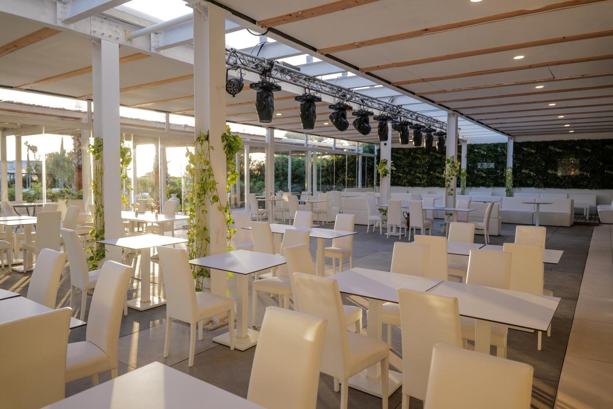 Hotel Artemide Mare Paestum Esterno foto