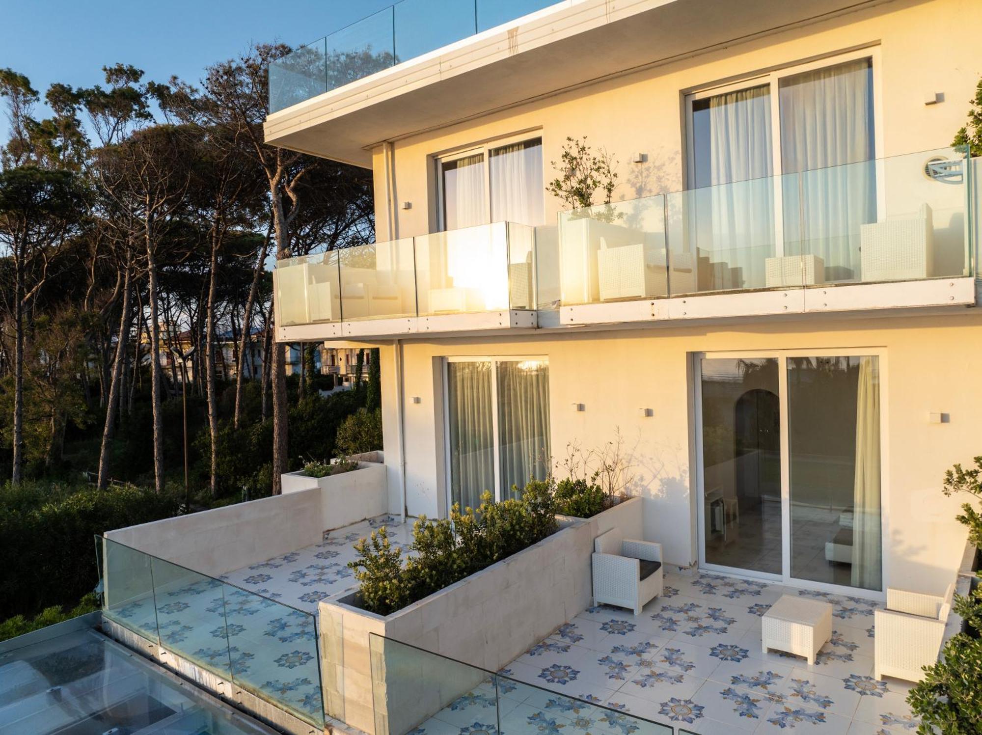 Hotel Artemide Mare Paestum Esterno foto